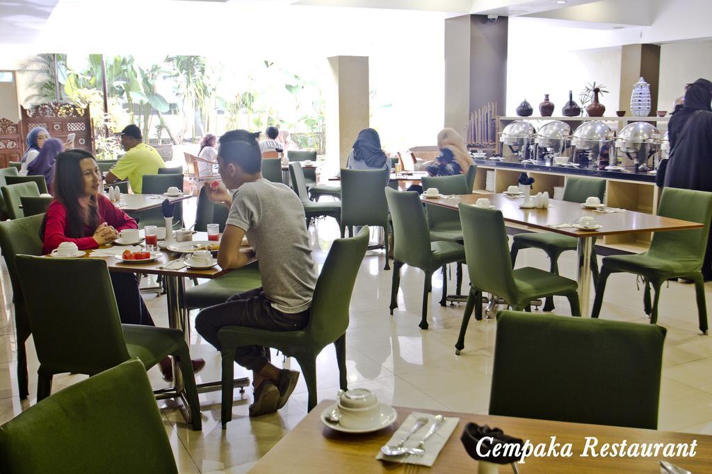 De Batara Hotel Bandung Dış mekan fotoğraf